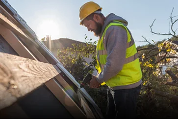 Outdoor Makeover: Roof-Installation